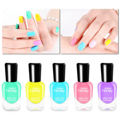 Abitzon color swatches on hand to display shade variety and easy matching benefit