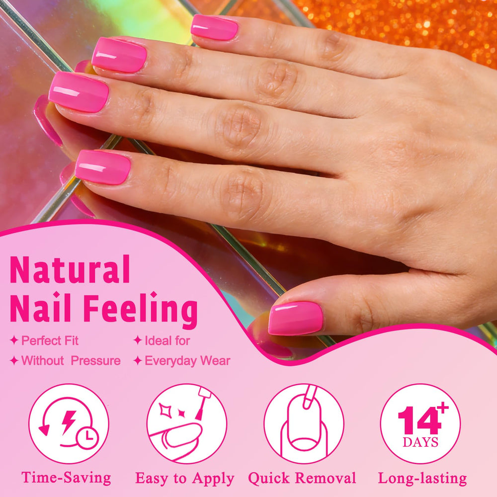 AddFavor hand model wearing short square nails showing comfortable fit