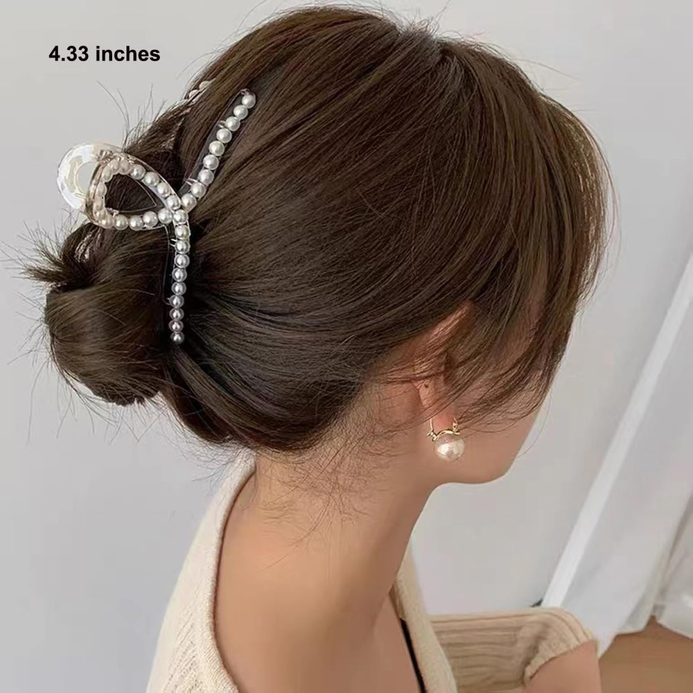 Agirlvct small and medium clips side-by-side showing size options for styling