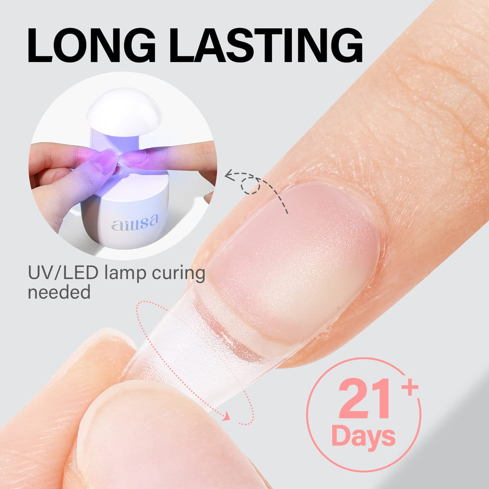 AILLSA applying to nail tip action image demonstrating quick, mess-free use