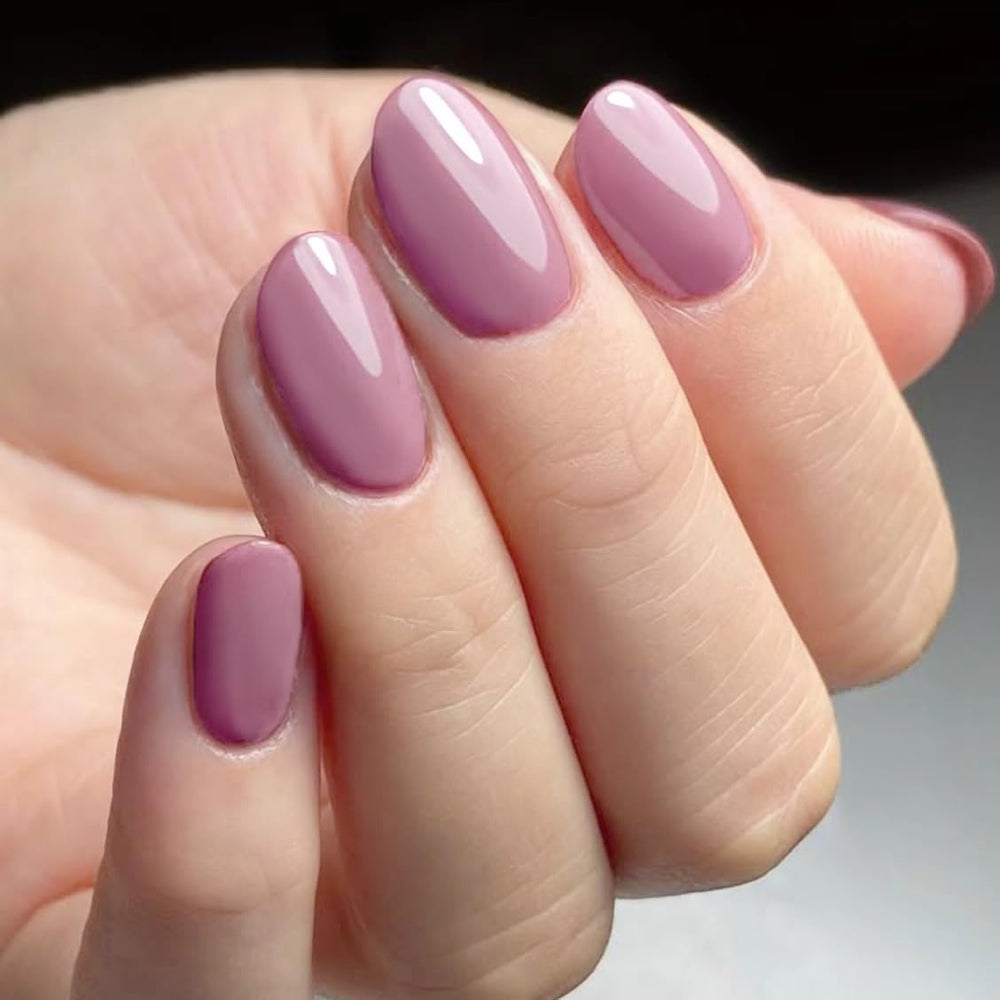 AILLSA brush stroke close-up showing smooth texture and high color payoff benefit