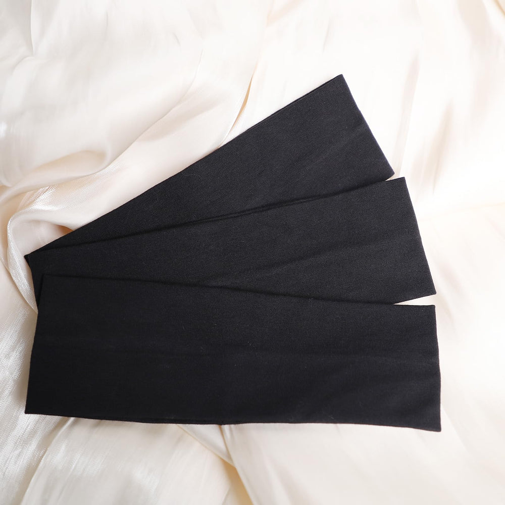 AIWLZOS headband used during skincare routine keeping hair dry and out of face