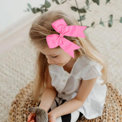 AMYDECOR back detail of metal alligator clip showing secure attachment benefit: comfortable hold