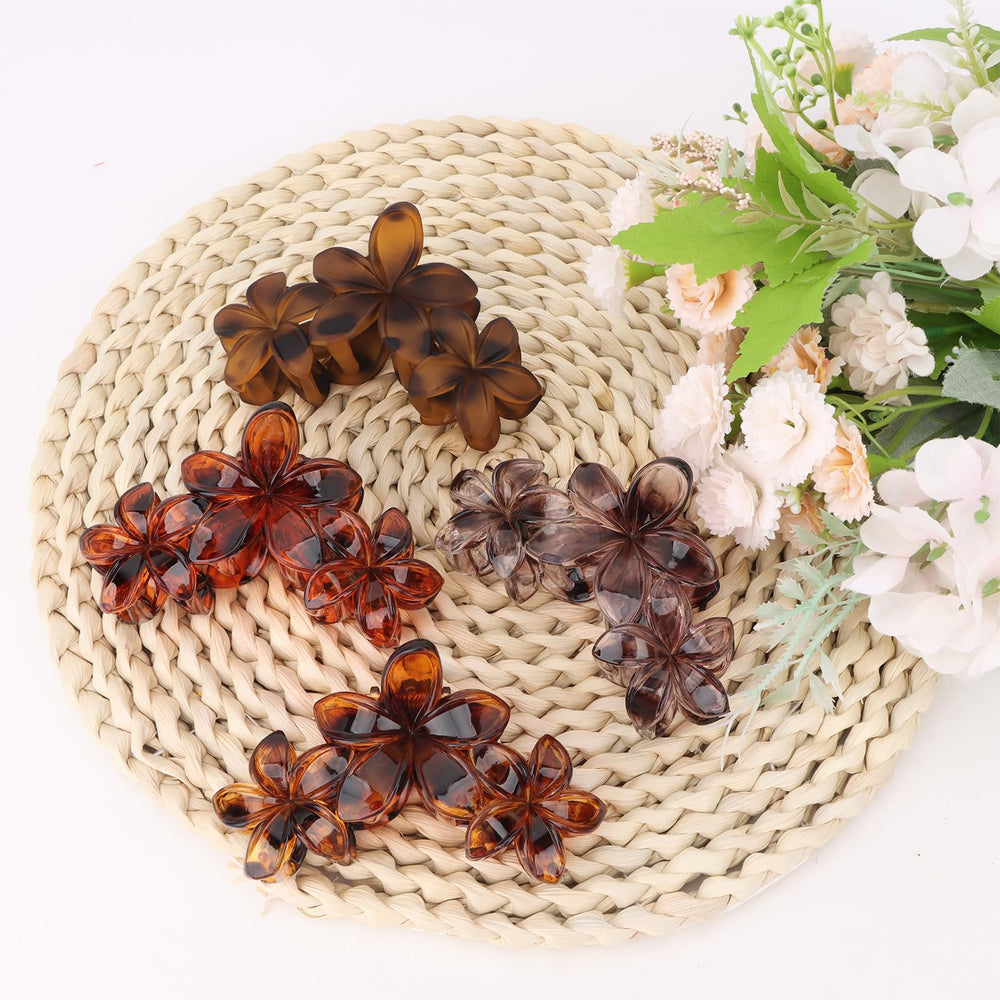ANBALA clips in beach setting illustrating casual, vacation-ready styling