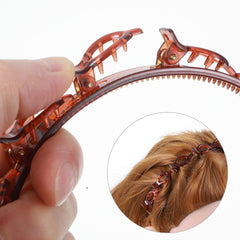 Apojgitn headband held in hand showing size and lightweight portability