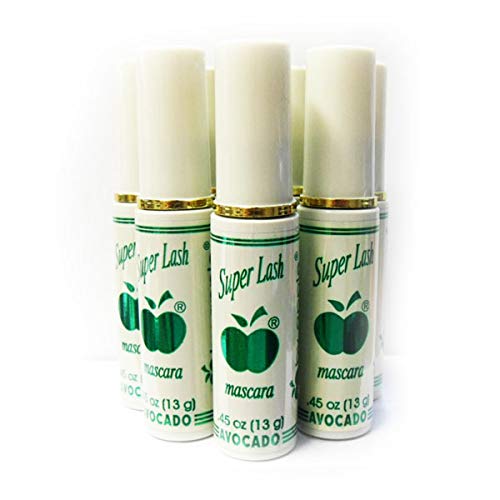 APPLE MASCARA applied by model demonstrating avocado-black tint and lifted lashes