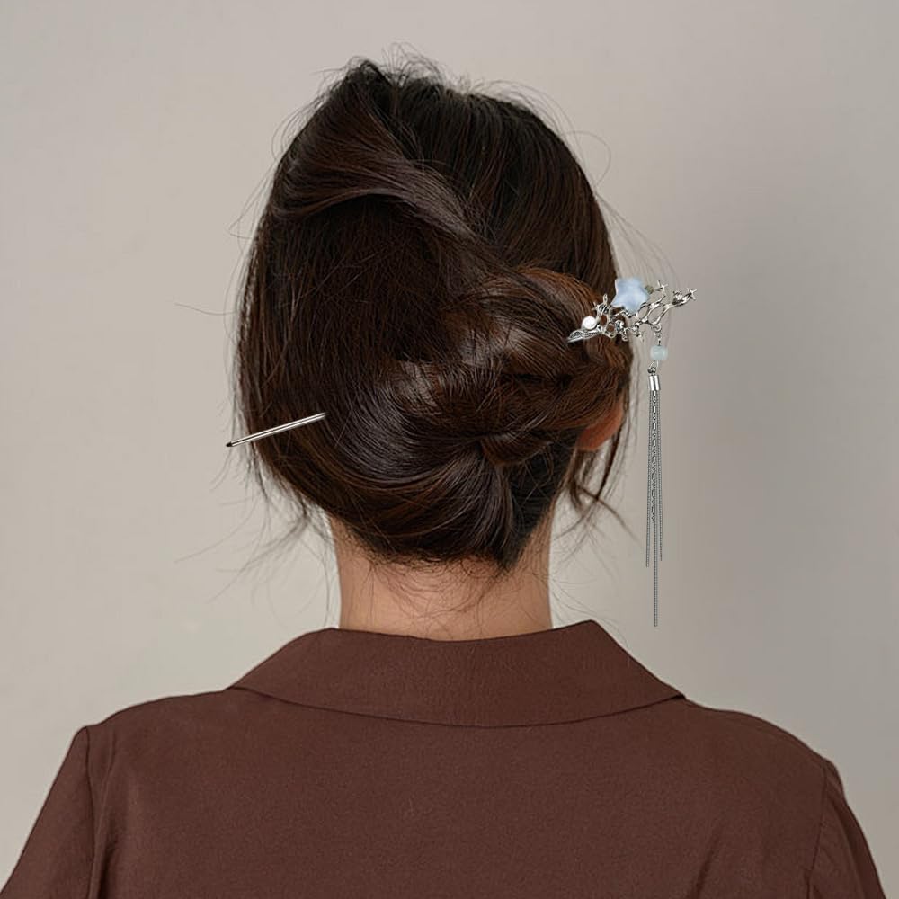 Arvintas size scale with ruler demonstrating length ideal for medium to thick hair benefits
