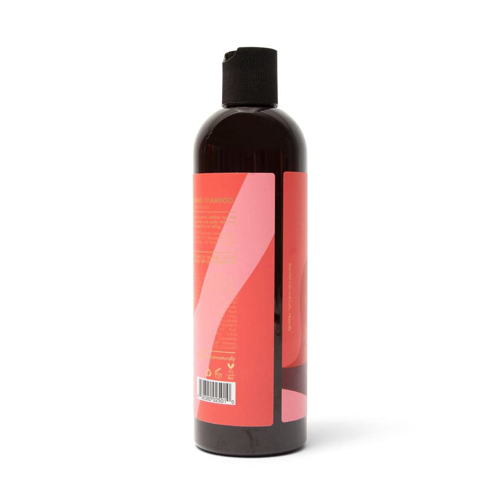 As I Am lather in hand during wash demonstrating ease of detangling and moisture