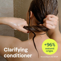 BIO SPECTRA ATTITUDE creamy conditioner texture demonstrating lightweight spread