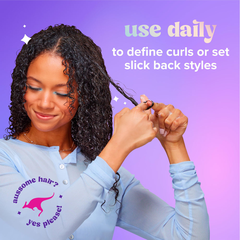 Before and after humidity test with Aussie Ultra Wonder Gel Crème showing reduced frizz