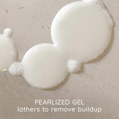Aveeno dispensing shampoo foam demonstrating gentle lathering benefit