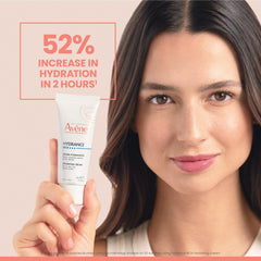 Eau Thermale Avène cream on hand illustrating quick comforting absorption