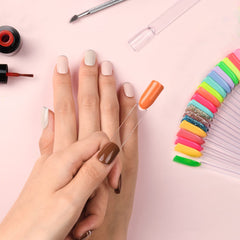 AZUREBEAUTY close detail of a breakaway tip showing easy removal and convenient filing for dip powders