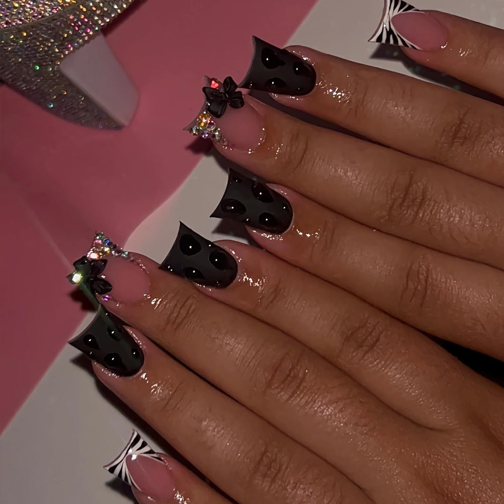 BABALAL close-up of 3D bow texture on nail highlighting handmade detail and visual depth