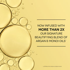 Bain de Terre applying conditioner to wet hair reducing tangles and breakage