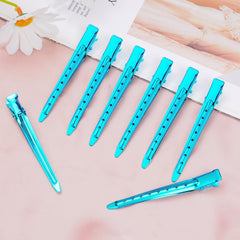 Bantoye clips in hair during styling showing organized sectioning benefit
