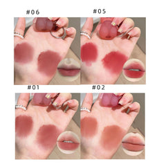 Baorder plush applicator close-up for smooth precise lip coverage