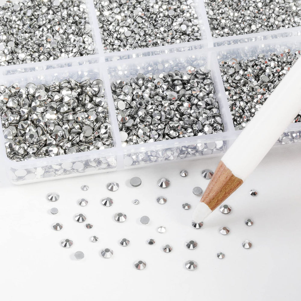 BEADSLAND rhinestones in use on nail art demonstrating precise placement and polished finish