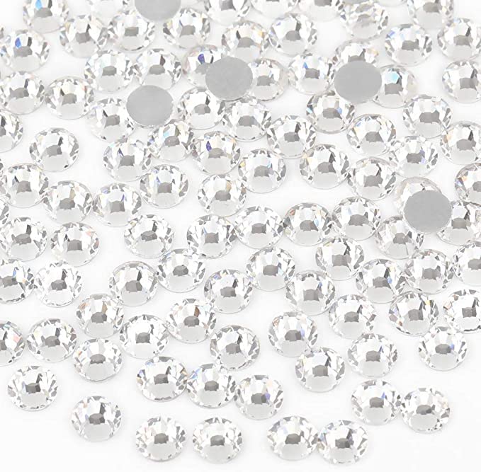 BEADSLAND close-up of SS16 crystal facets highlighting bright sparkle benefit
