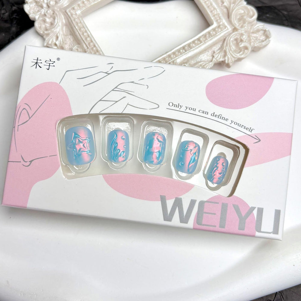 BEAWTH nail size comparison on fingers to help choose correct fit quickly