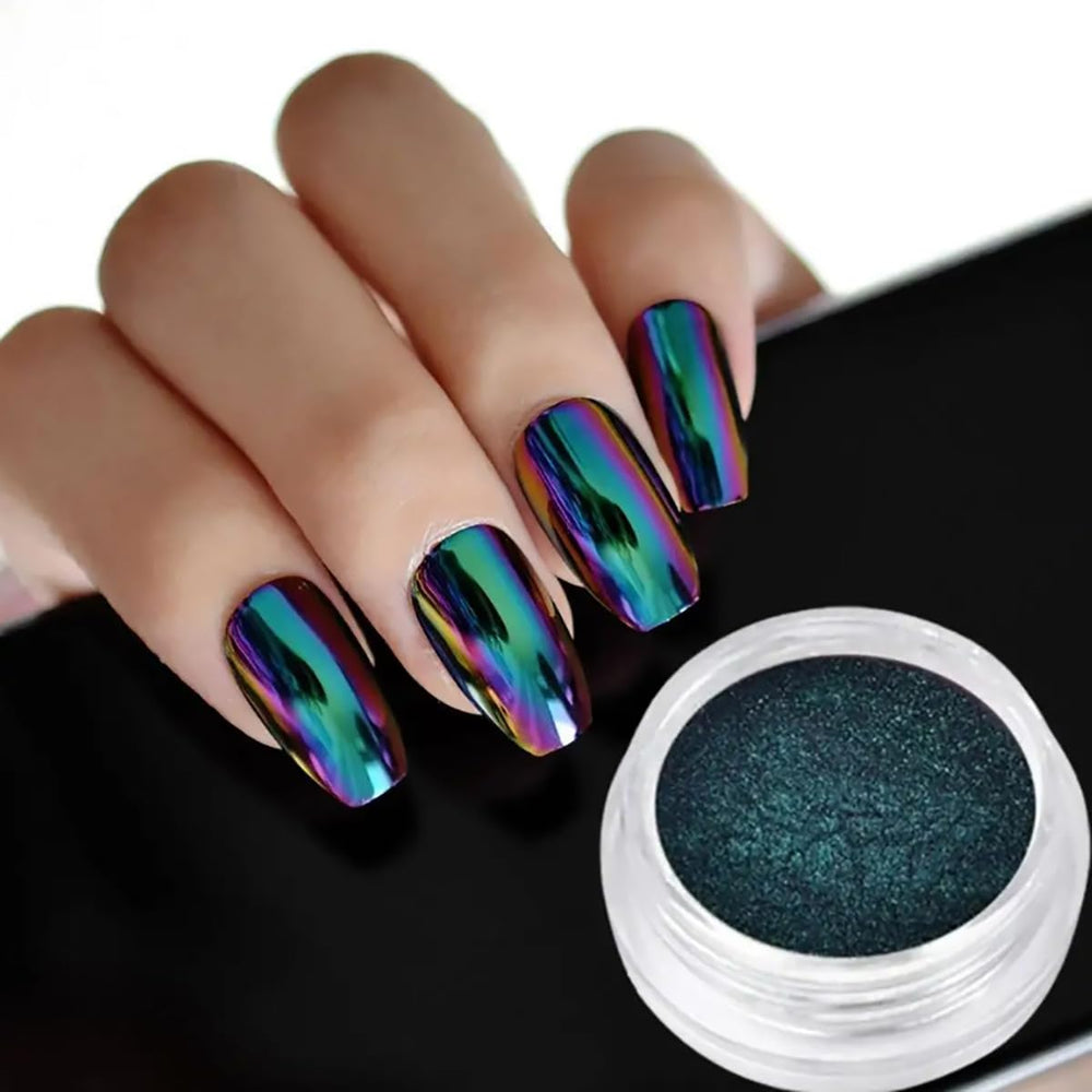 Bellecrey powder applied on cured gel nail producing a chrome mirror finish