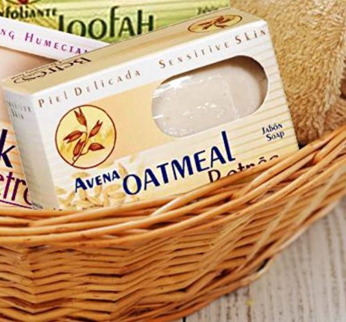 Betres oatmeal label close-up showing ingredient list for informed choices