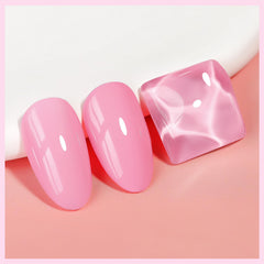 Bevimee application on fingernails illustrating quick-dry effect