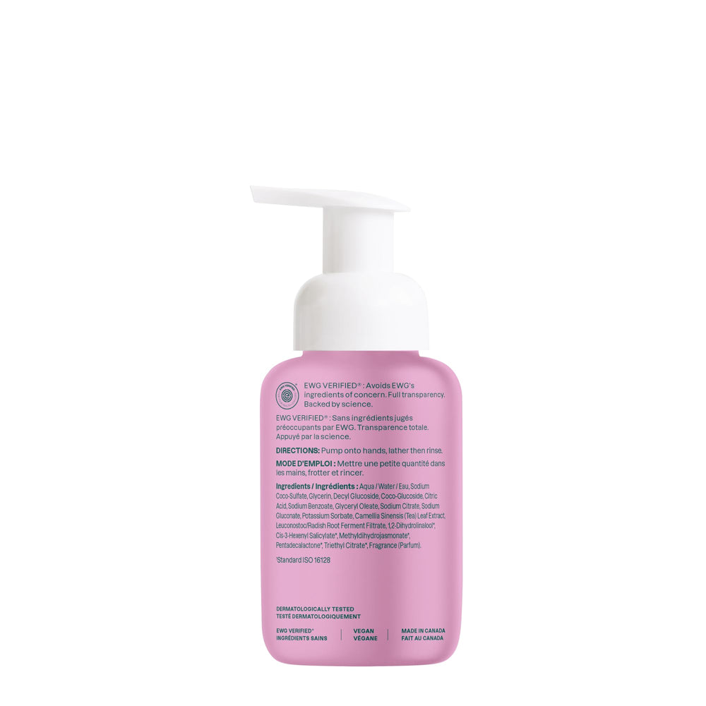 BIO SPECTRA ATTITUDE family using soap showing gentle everyday care