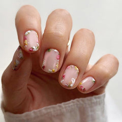 Bloazife close-up of glossy floral design highlighting detailed print and long-lasting shine