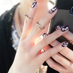 Blulu close detail of 3D flower texture, highlighting visible depth for realistic nail art