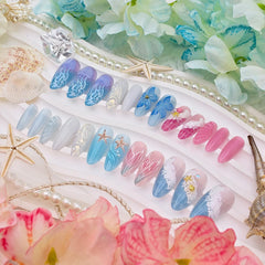 BMKKOT close-up of 3D pearls and gold beads highlighting textured ocean detailing