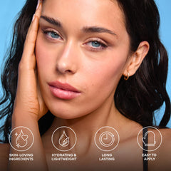 Bondi Sands foam texture swatch illustrating lightweight, fast-drying mousse