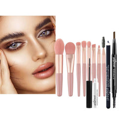 BONNIE CHOICE close-up of shimmer and matte eyeshadow texture for blendability