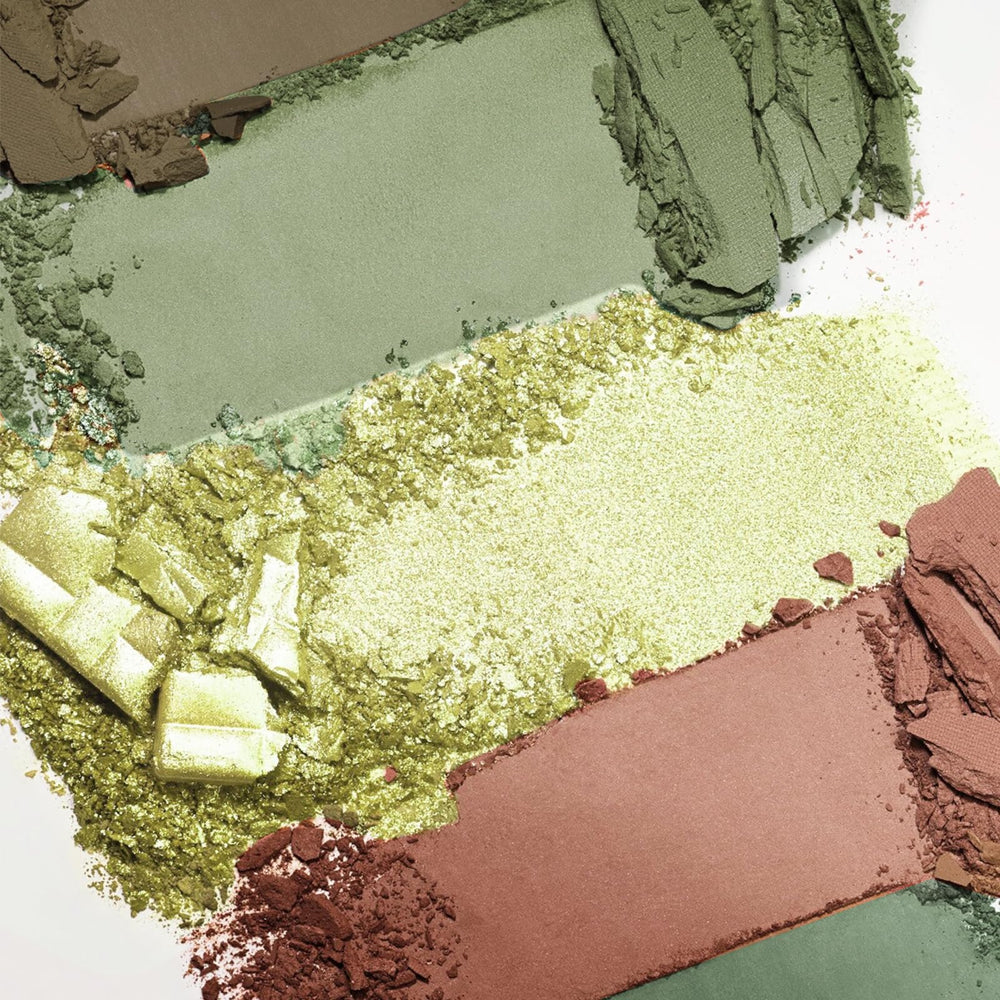 Boobeen open palette in use on eyelid to demonstrate buildable color