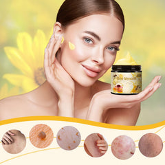 Botou applying cream to hand demonstrating soothing and hydration