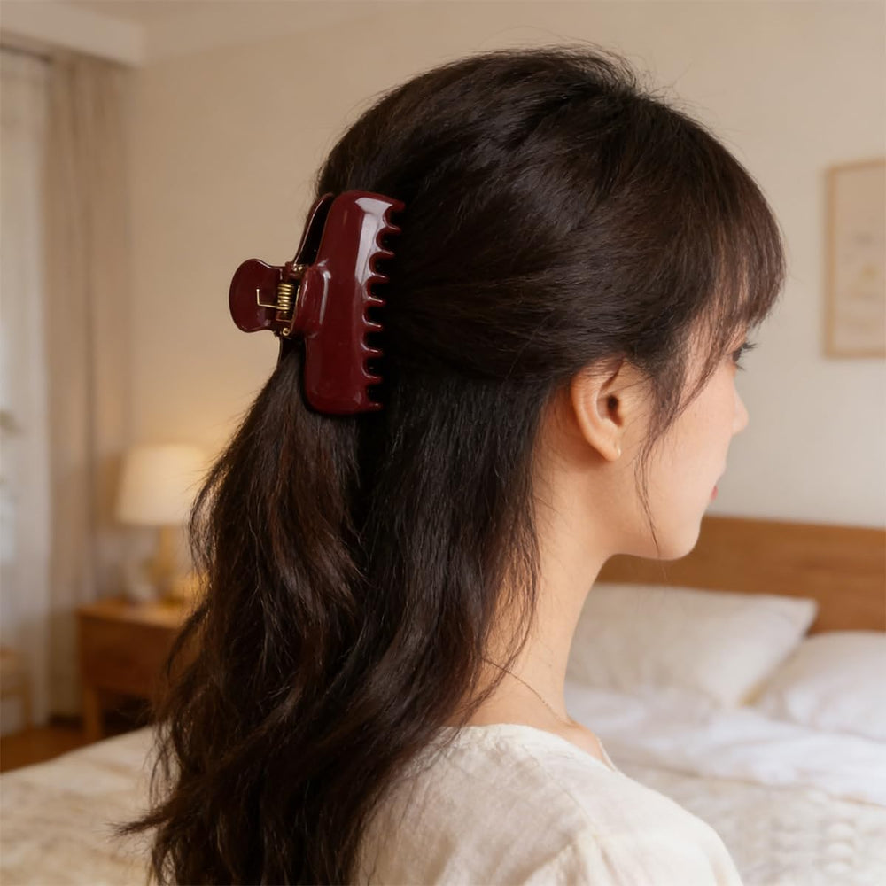 BUNLVDI clip in styled bun demonstrating all-day hold benefit