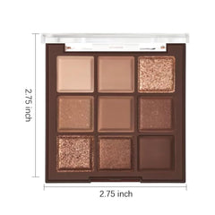 CAKAILA brush applying shadow demonstrating easy pick-up and blendability benefit