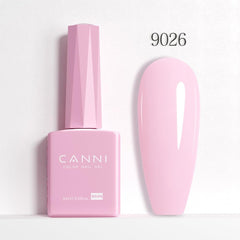 CANNI lifestyle outdoor mani showing wearable pastel yellow for everyday style