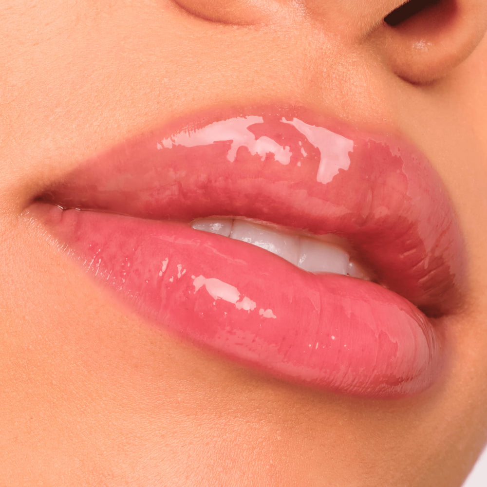 Catrice hyaluronic acid ingredient visual highlighting moisture-locking benefit