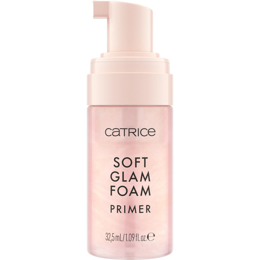 Close-up foam texture of Catrice showing airy, cloud-like smoothing effect