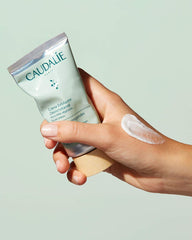 Caudalie Vinoclean in-hand application demonstrating gentle spreadability
