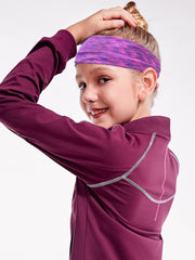 CÉLLOT headband held in hand showing compact size and portability