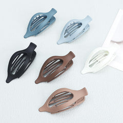CHANDAT close-up of clip curve showing smooth edge for comfortable rest