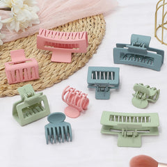 CHANDAT clips in hair styling demonstrating secure all-day wear