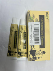 Cherioll sealed cap detail showing secure packaging for freshness and leak prevention benefit