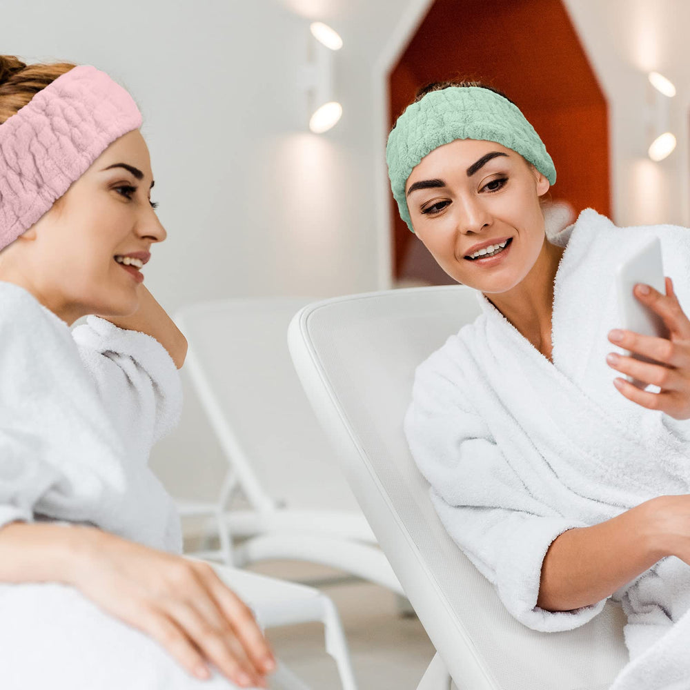 Chuangdi headband on bathroom counter in lifestyle scene promoting daily use