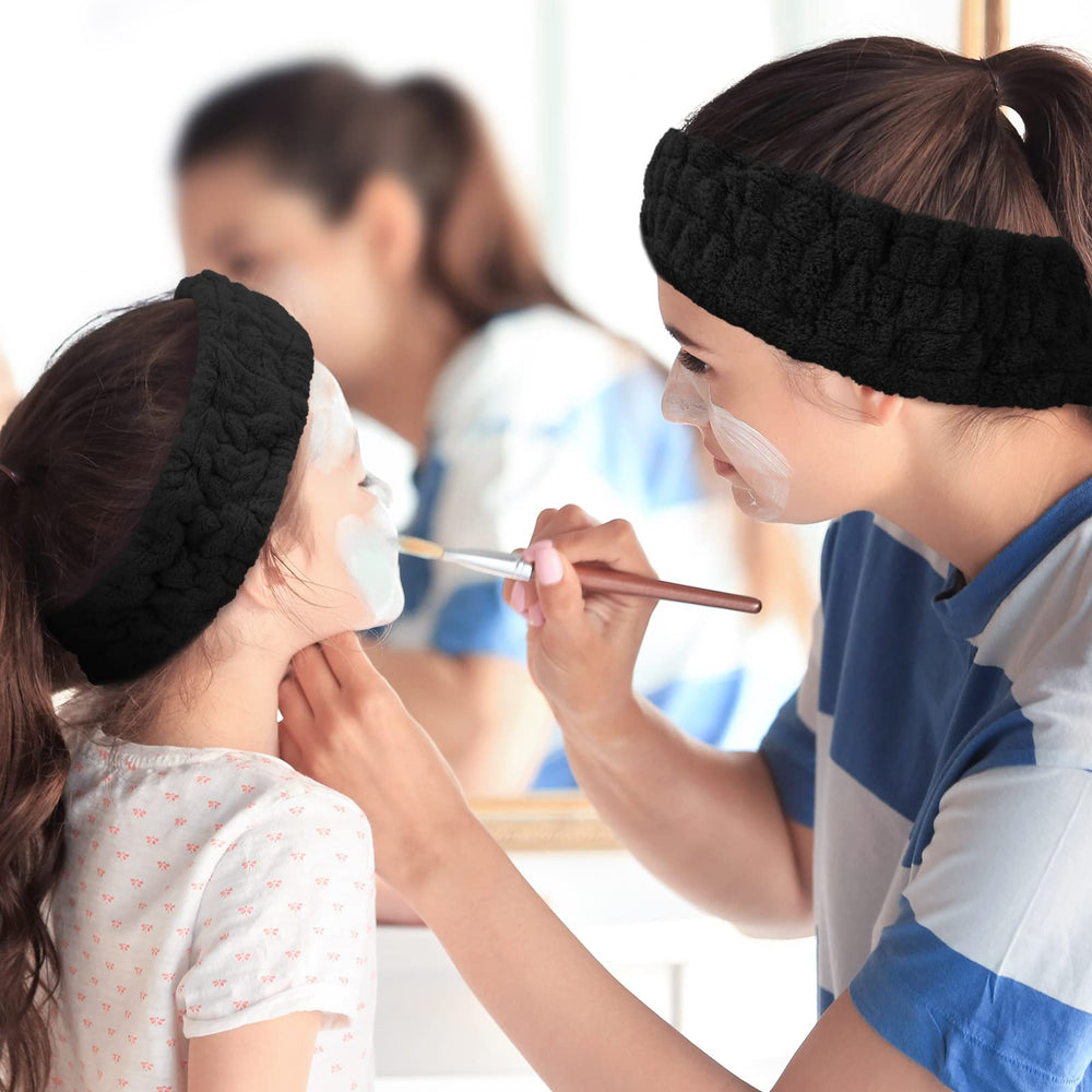 Chuangdi headband stretched to show size range and secure comfortable fit
