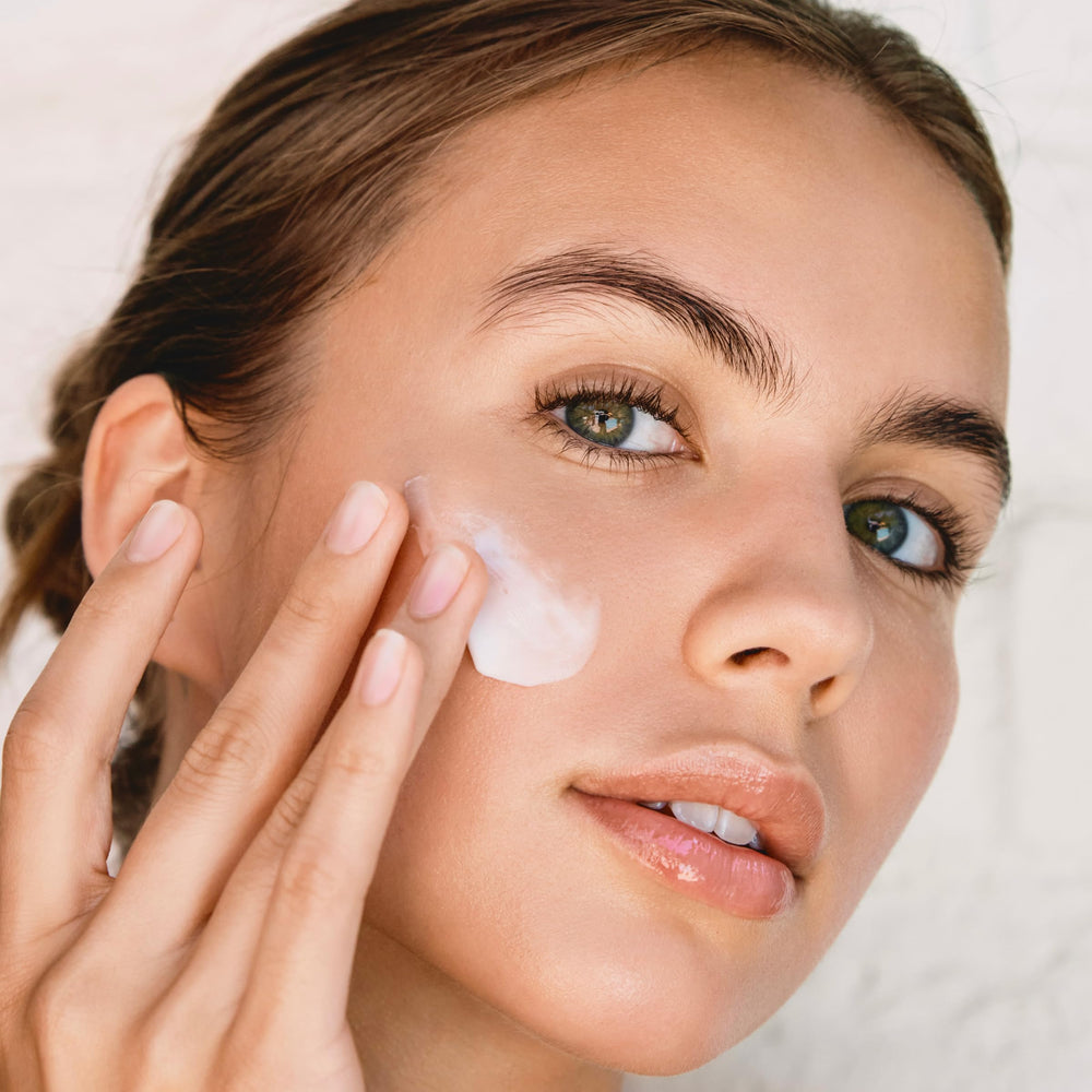 CLARINS application demo on hand illustrating easy absorption benefit