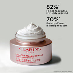 CLARINS cream-mousse texture close-up illustrating easy spreadability and lightweight finish
