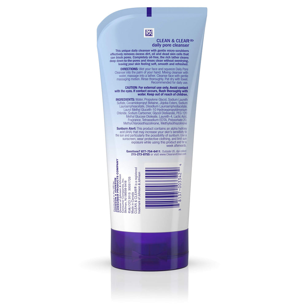 Clean & Clear close-up of smooth microscrubbers gently exfoliating skin